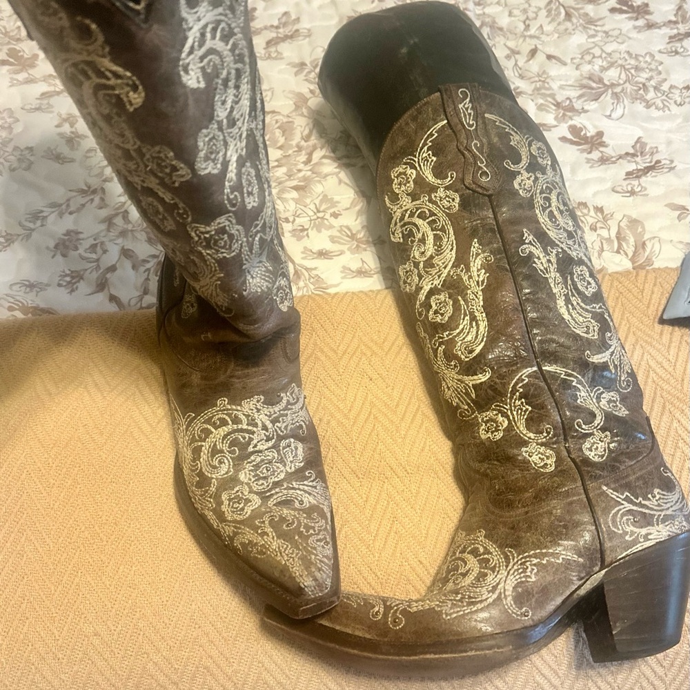 Corral Distressed Cowgirl Boots Embroidery 7.5 Western